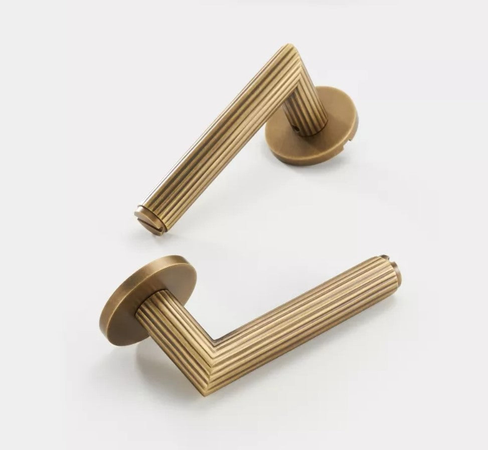 Horizontal Satin Brass Door Lever